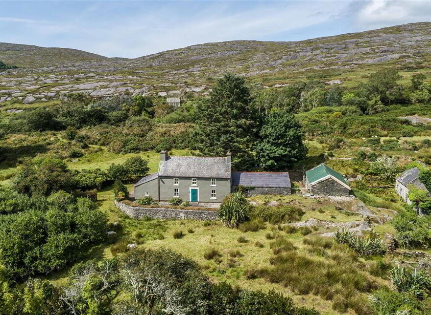 Lucy' S Farmhouse, Glaun, Dunmanus, Schull, West, P81XK24