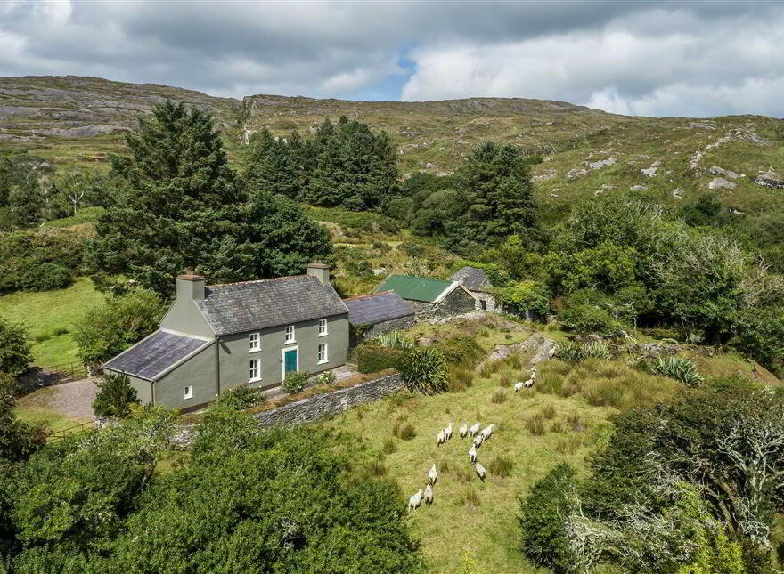 Lucy' S Farmhouse, Glaun, Dunmanus, Schull, West, P81XK24