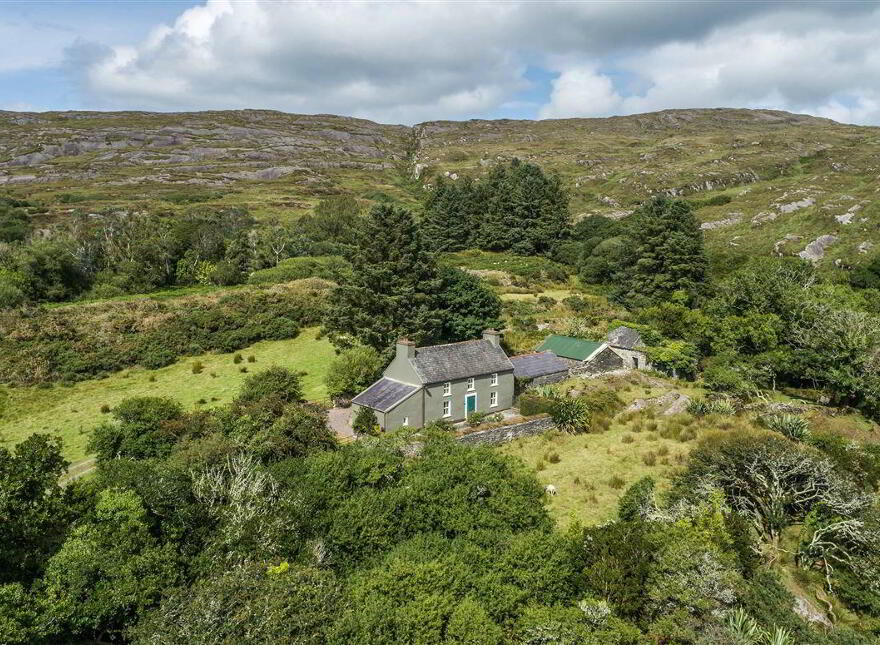 Lucy' S Farmhouse, Glaun, Dunmanus, Schull, West, P81XK24