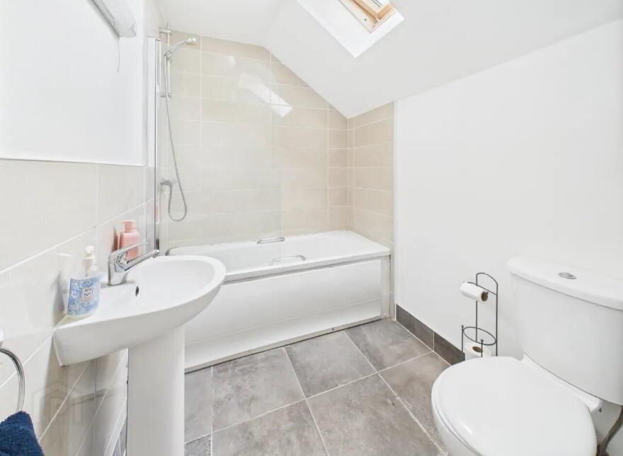 9 The Square, Drummin Village, Nenagh, E45WP58