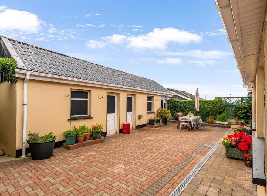 4 The Meadows, Roestown, Dunshaughlin, A85DC78