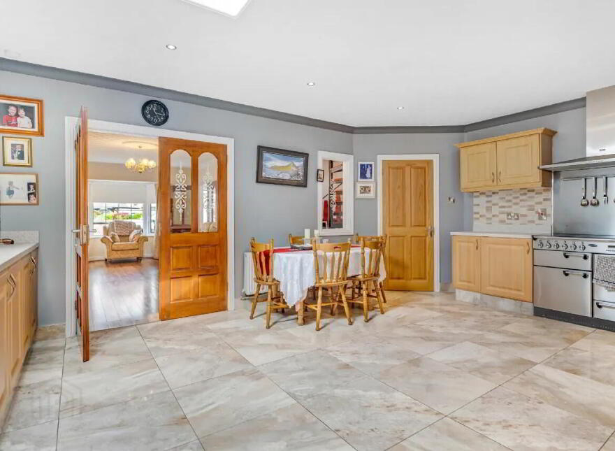 4 The Meadows, Roestown, Dunshaughlin, A85DC78