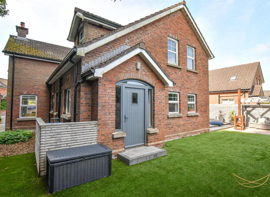 4 Claughlin Manor, Ballyclare, BT39 9LH