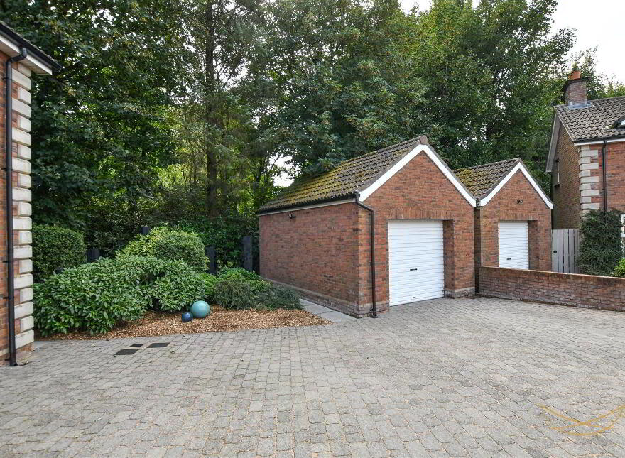 4 Claughlin Manor, Ballyclare, BT39 9LH