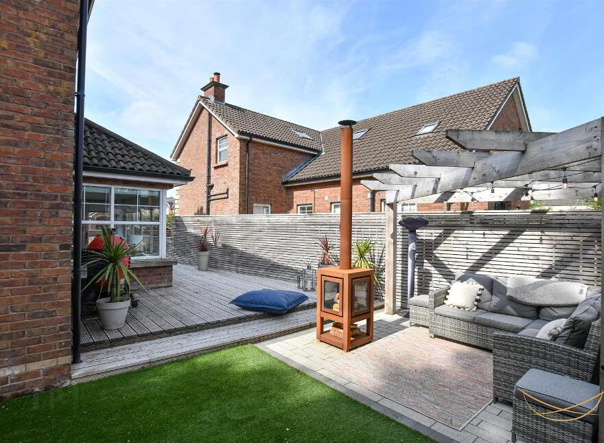4 Claughlin Manor, Ballyclare, BT39 9LH