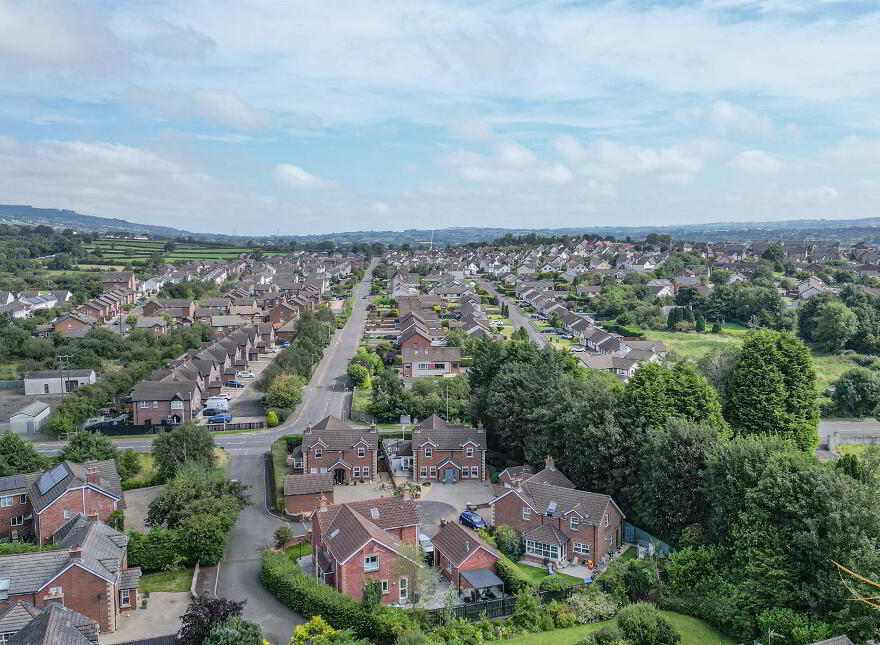 4 Claughlin Manor, Ballyclare, BT39 9LH