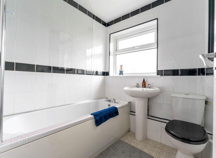 32 Ryan Park, Off Ballygowan Road, Belfast, BT5 7TY
