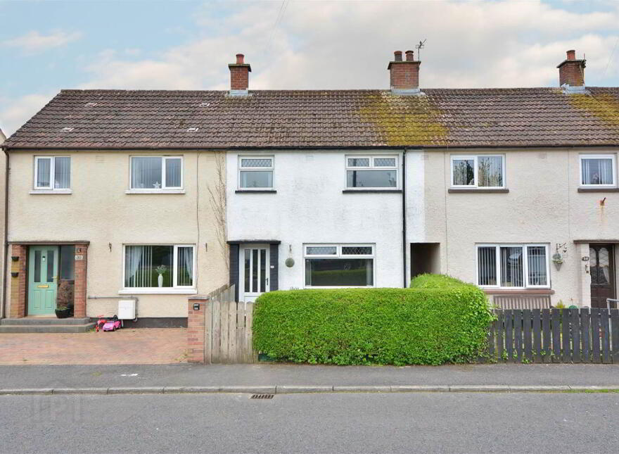 32 Ryan Park, Off Ballygowan Road, Belfast, BT5 7TY