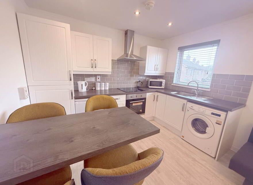 24 Ravenhill Court, Ravenhill, Belfast, BT6 8FS