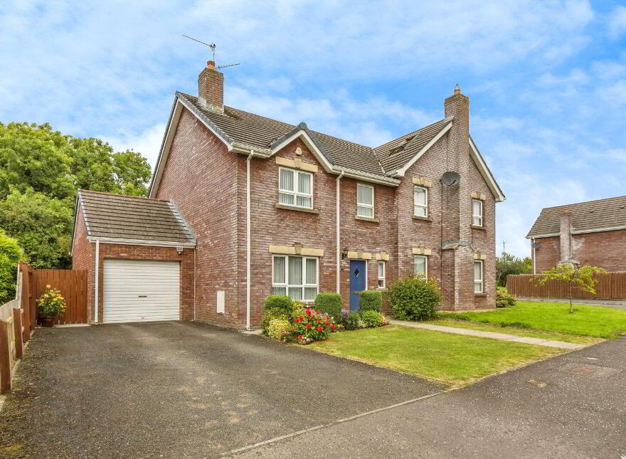 71 Stonebridge Meadows, Lisburn, BT28 3JD