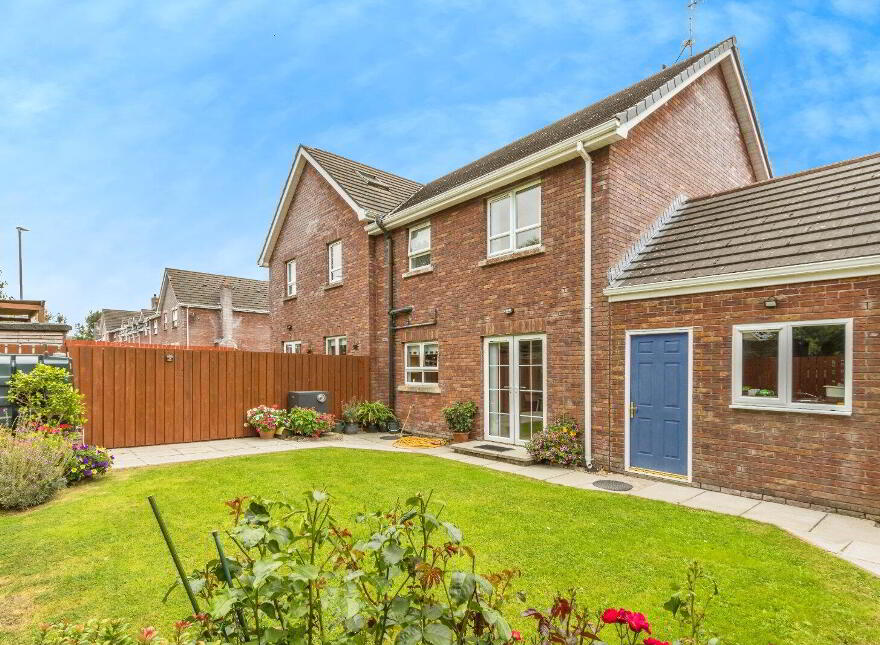 71 Stonebridge Meadows, Lisburn, BT28 3JD