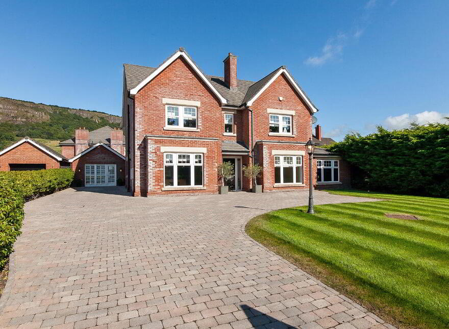 222 Upper Road, Greenisland, Carrickfergus, BT38 8RP photo