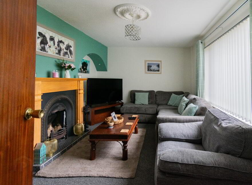 9 Loran Walk, Larne, BT40 2DH