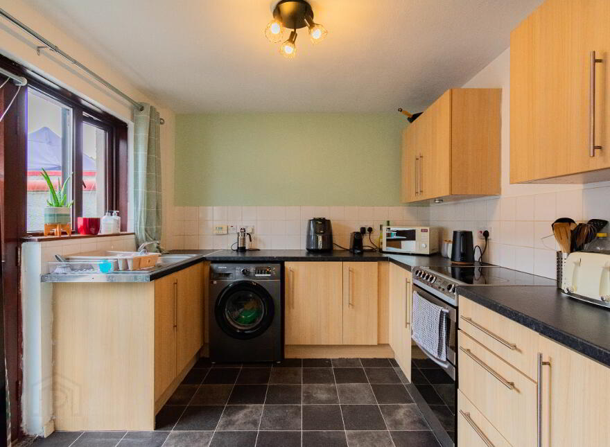 9 Loran Walk, Larne, BT40 2DH
