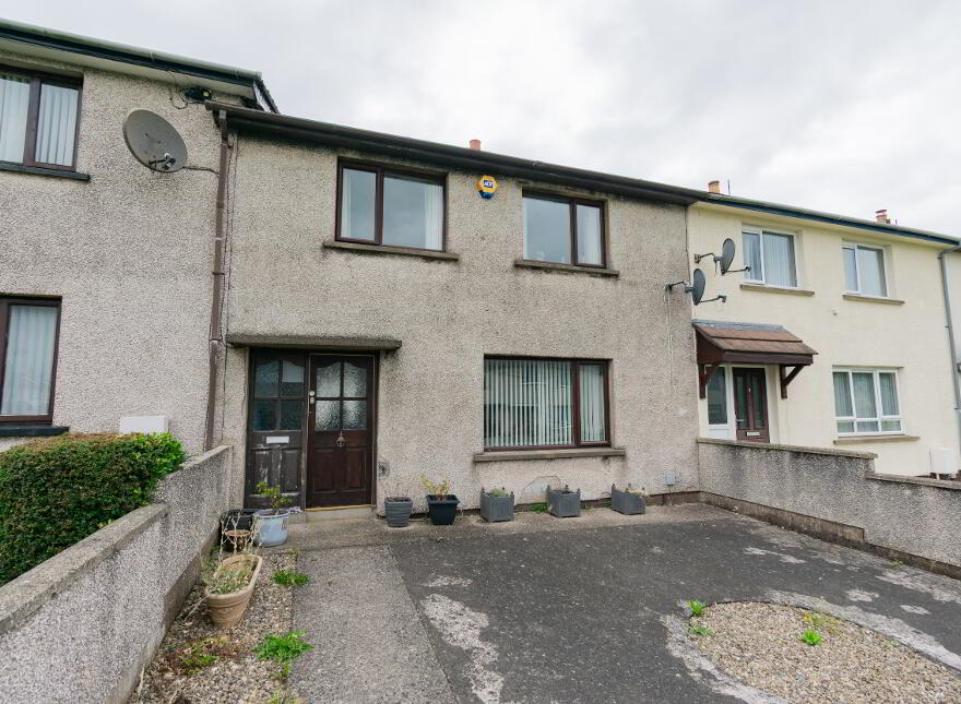 9 Loran Walk, Larne, BT40 2DH photo