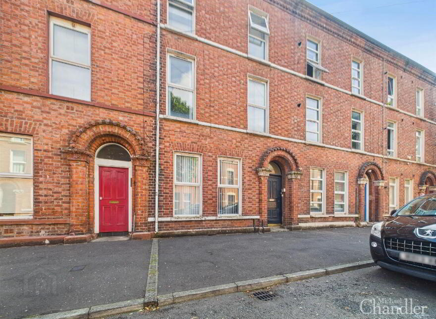 Apt 2, 74 Fitzroy Avenue, Belfast, BT7 1HX photo