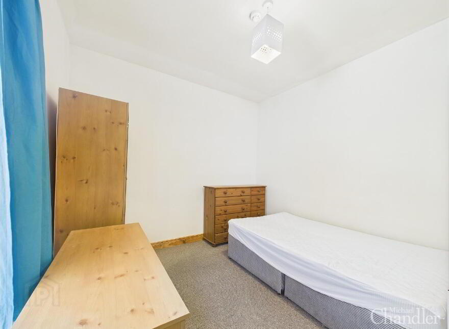Apt 2, 74 Fitzroy Avenue, Belfast, BT7 1HX