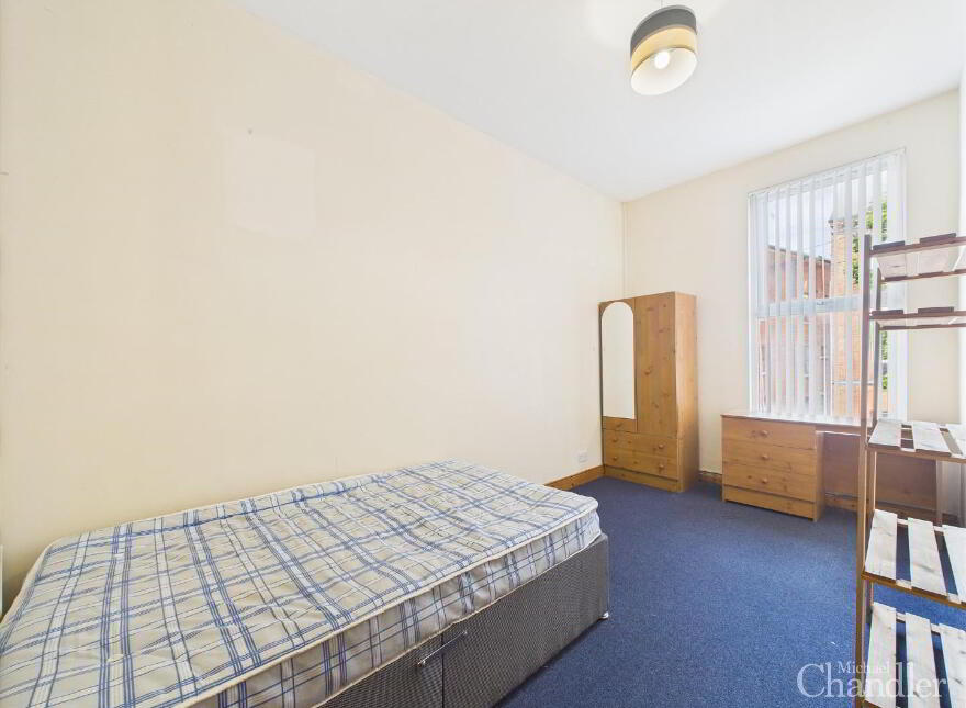 Apt 2, 74 Fitzroy Avenue, Belfast, BT7 1HX