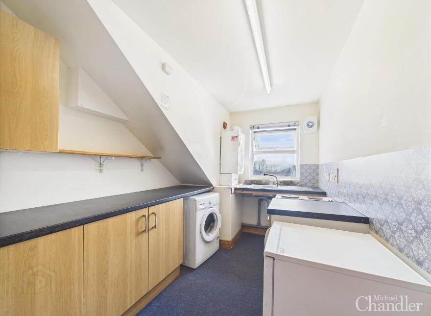 Apt 4, 74 Fitzroy Avenue, Belfast, BT7 1HX