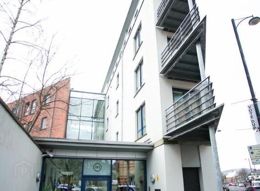 E.4.1 Whitehall Square Penthouse, Lisburn Road, Belfast, BT12 5EG