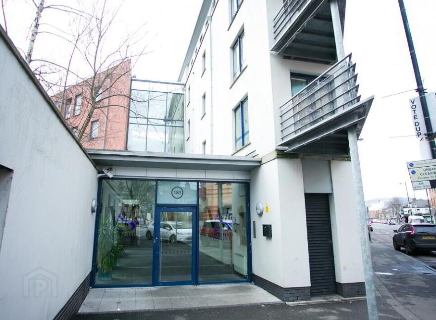 E.4.1 Whitehall Square Penthouse, Lisburn Road, Belfast, BT12 5EG