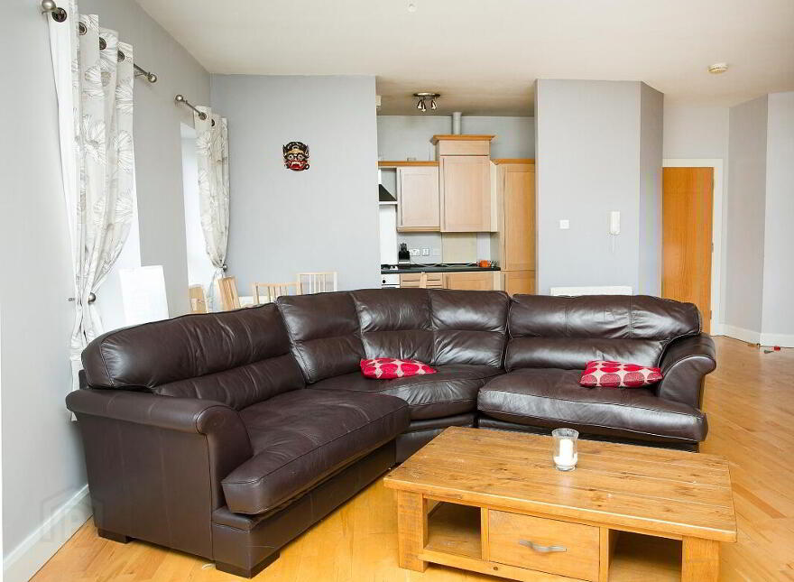 E.4.1 Whitehall Square Penthouse, Lisburn Road, Belfast, BT12 5EG