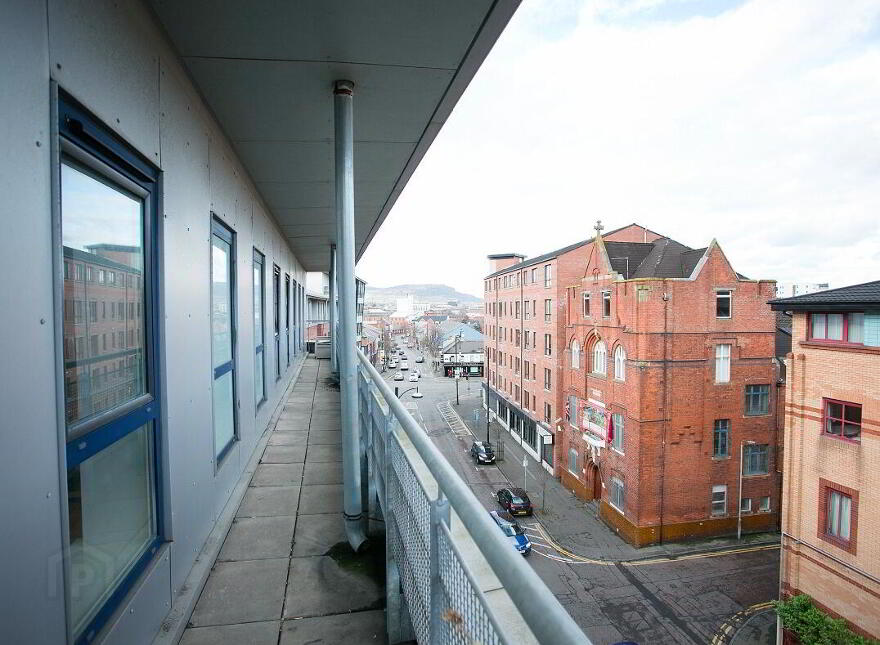 E.4.1 Whitehall Square Penthouse, Lisburn Road, Belfast, BT12 5EG