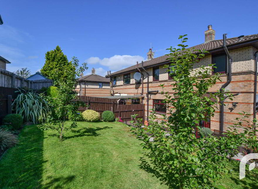 32 Hollybrook Avenue, Newtownabbey, BT36 4ZL