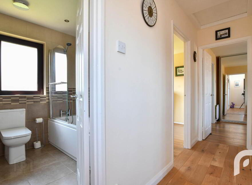 32 Hollybrook Avenue, Newtownabbey, BT36 4ZL