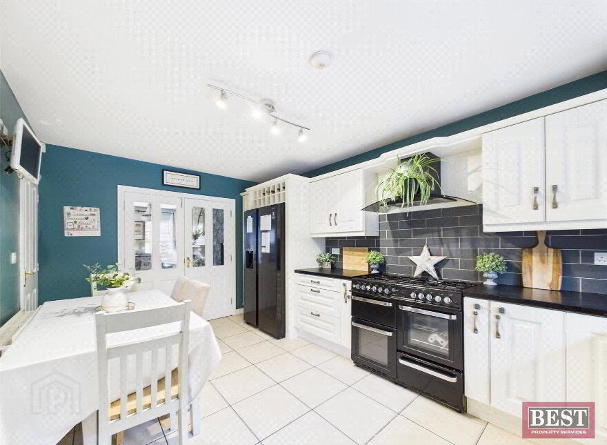 17 Ravens Glen, Newry, BT35 8GQ