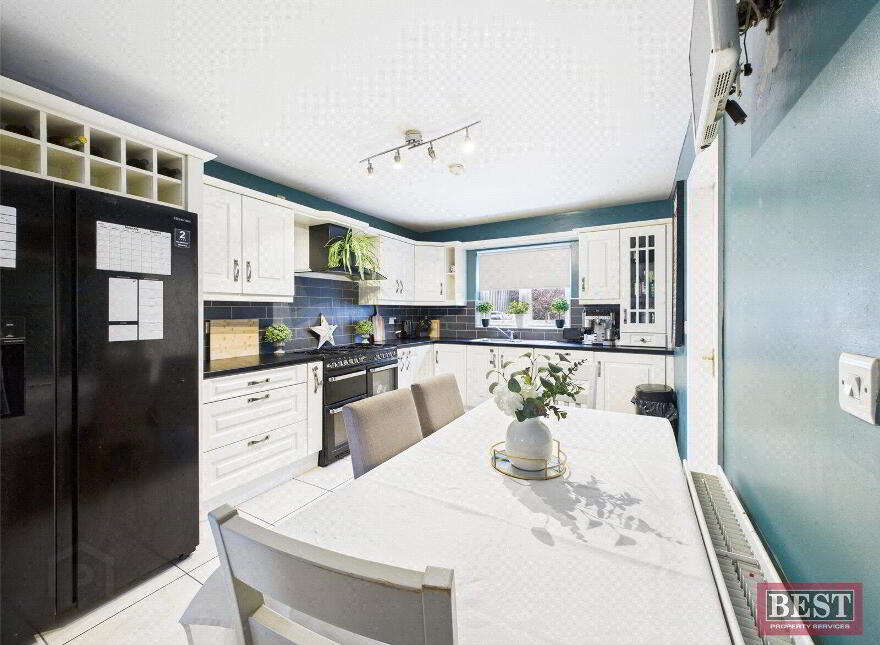 17 Ravens Glen, Newry, BT35 8GQ