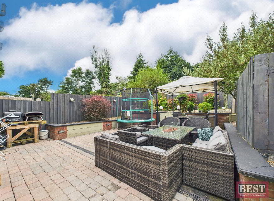 17 Ravens Glen, Newry, BT35 8GQ