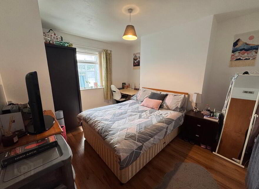 102 Ulsterville Avenue, Belfast, BT9 7AR