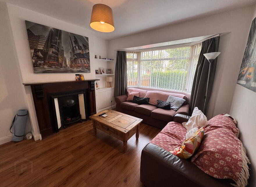 102 Ulsterville Avenue, Belfast, BT9 7AR