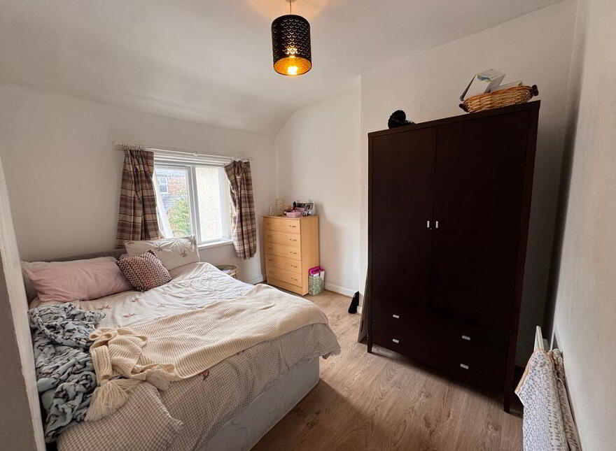 102 Ulsterville Avenue, Belfast, BT9 7AR