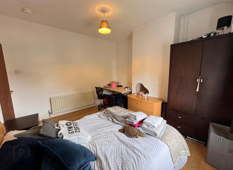 102 Ulsterville Avenue, Belfast, BT9 7AR