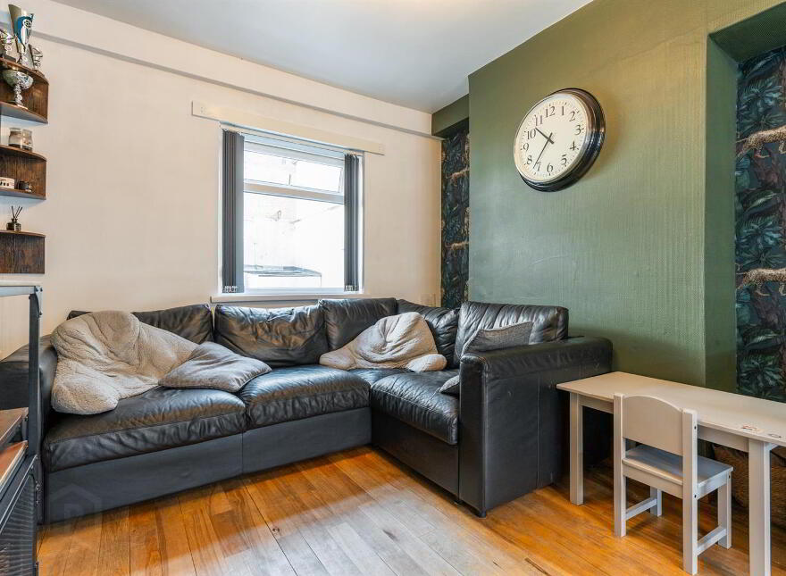 43 Devon Parade, Belfast, BT4 1LT