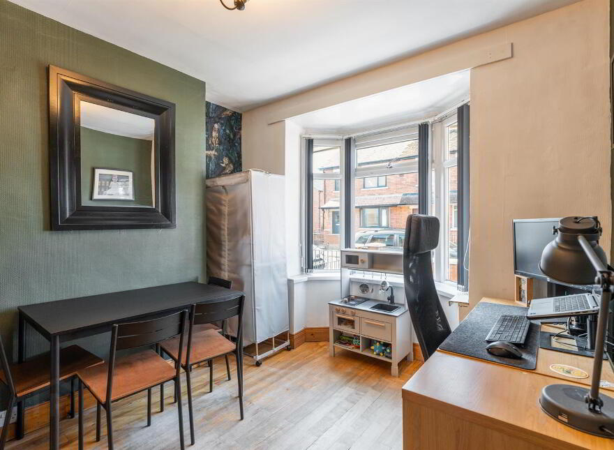 43 Devon Parade, Belfast, BT4 1LT