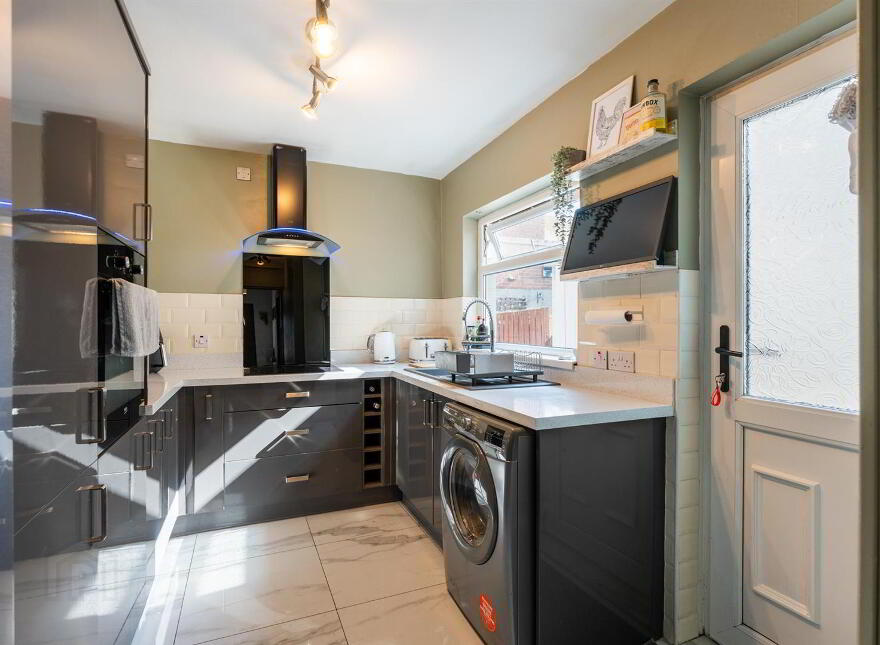 43 Devon Parade, Belfast, BT4 1LT