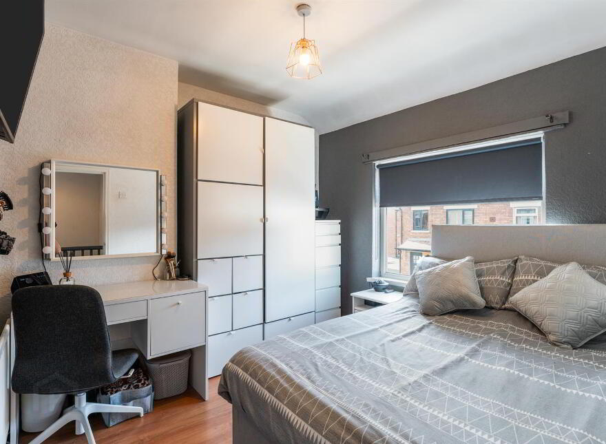 43 Devon Parade, Belfast, BT4 1LT