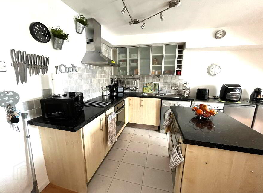 11 Essex Court, Carrickfergus, BT38 7UQ