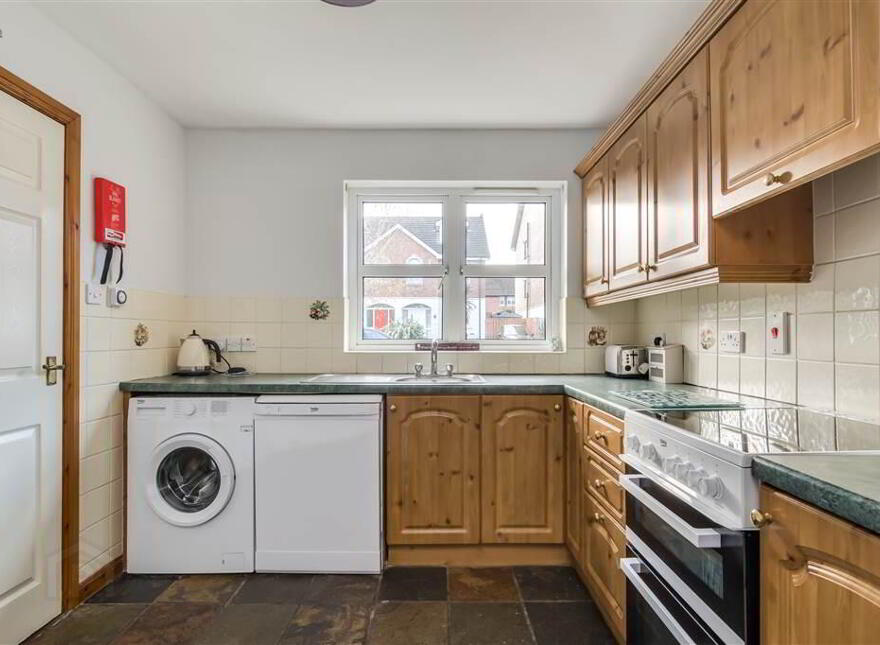 10 Ardenlee Way, Off Ravenhill Road, Ormeau, Belfast, BT6 8QW