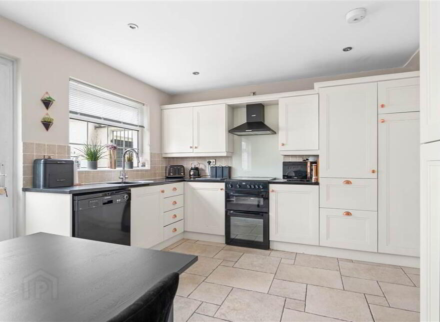 25 Dunfane Crescent, Ballymena, BT43 7NF
