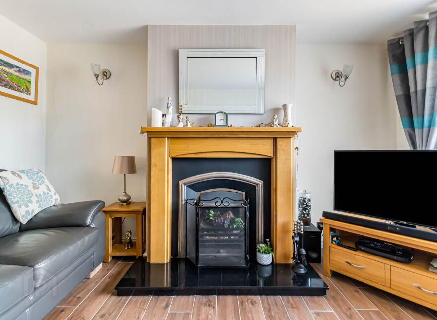 81 Orchardville Gardens, Finaghy, Belfast, BT10 0JU