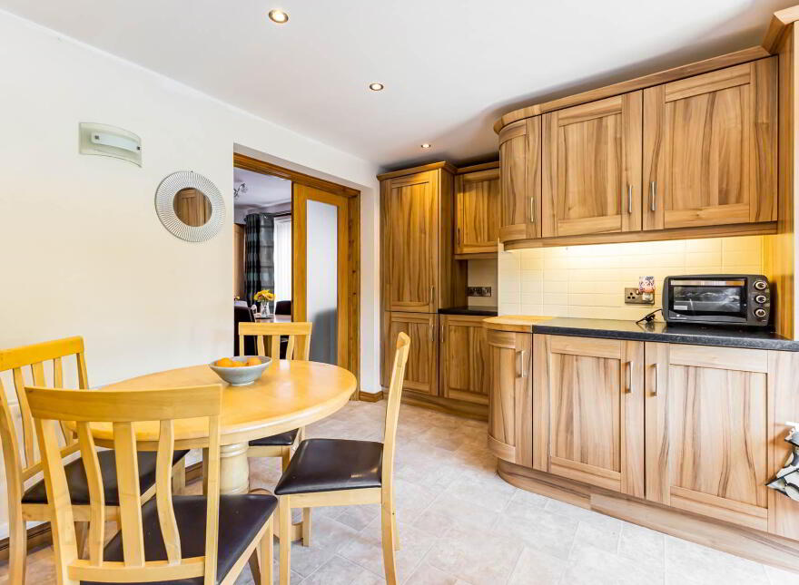 81 Orchardville Gardens, Finaghy, Belfast, BT10 0JU