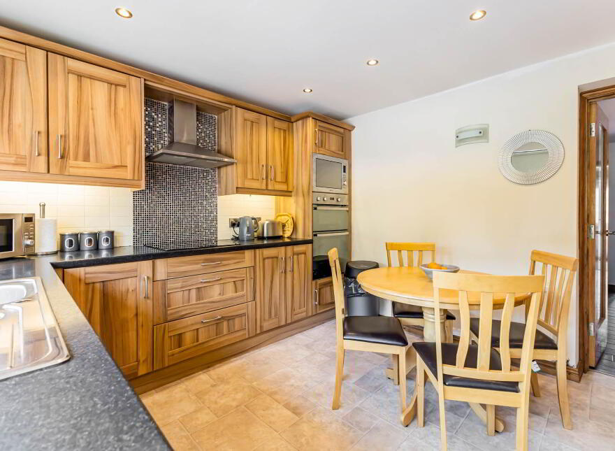 81 Orchardville Gardens, Finaghy, Belfast, BT10 0JU