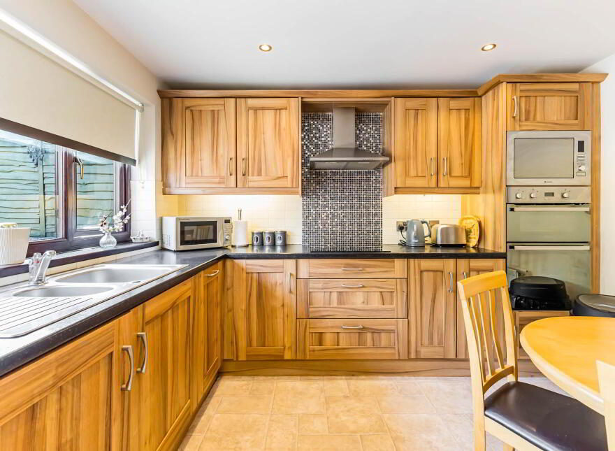 81 Orchardville Gardens, Finaghy, Belfast, BT10 0JU