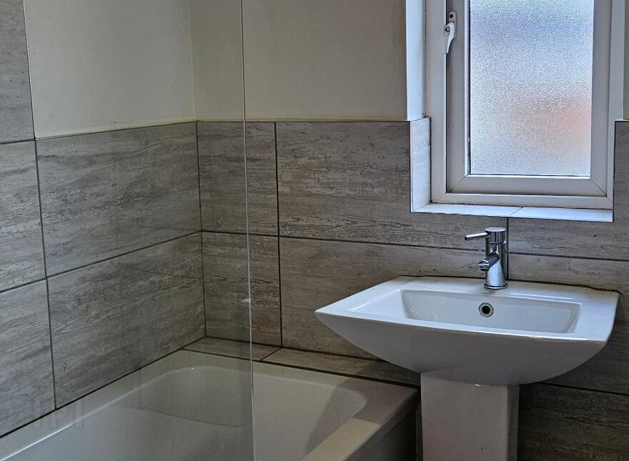 61 Woodcot Avenue, Belfast, BT5 5JB