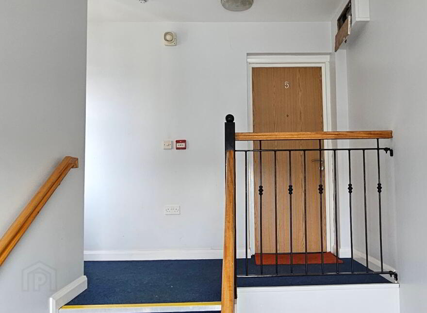 Unit 5, 1b Ravenscroft Avenue, Belfast, BT5 5BA