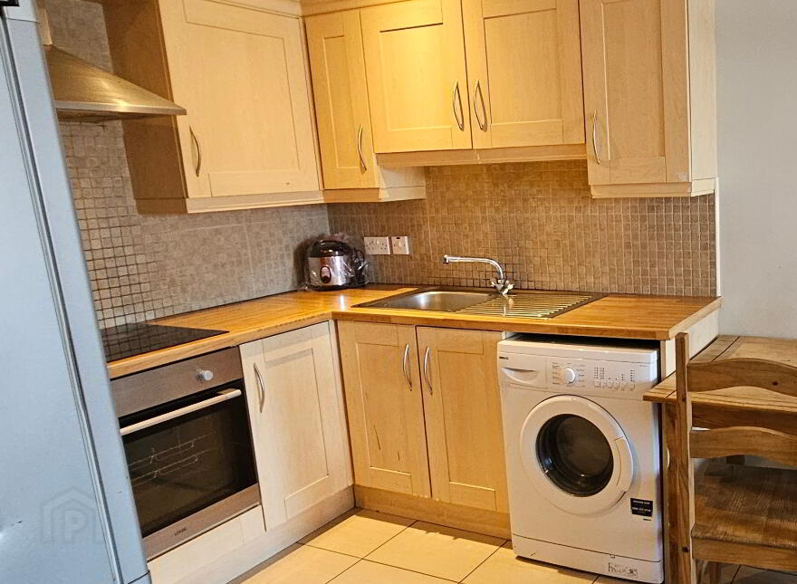Unit 5, 1b Ravenscroft Avenue, Belfast, BT5 5BA